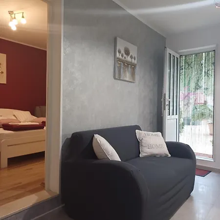 Mira Apartment